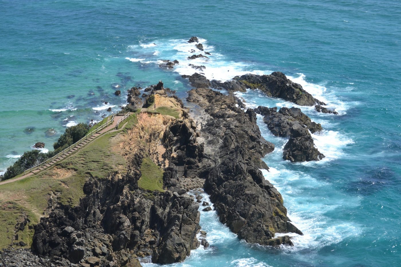 Things to do in Byron Bay: rocky ocean of Byron Bay Australia