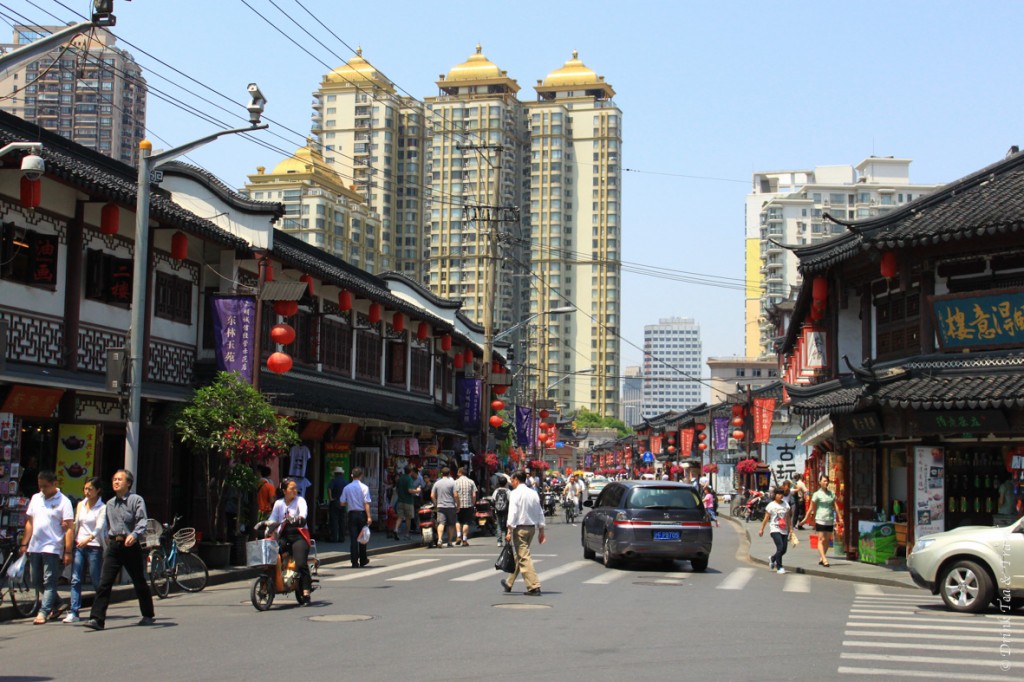 Old Chinese architecture in Old Shanghai