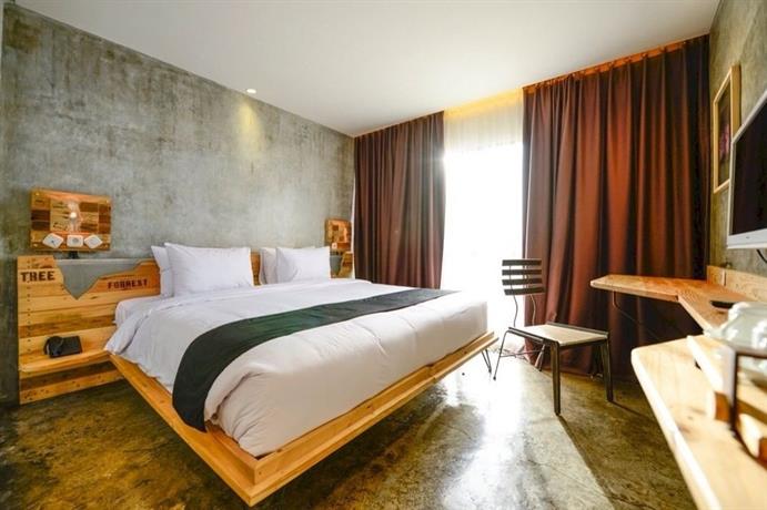 Borobudur Sunrise Tour: A double room at the beautiful Greenhost Boutique. Photo by Greenhost Boutique.