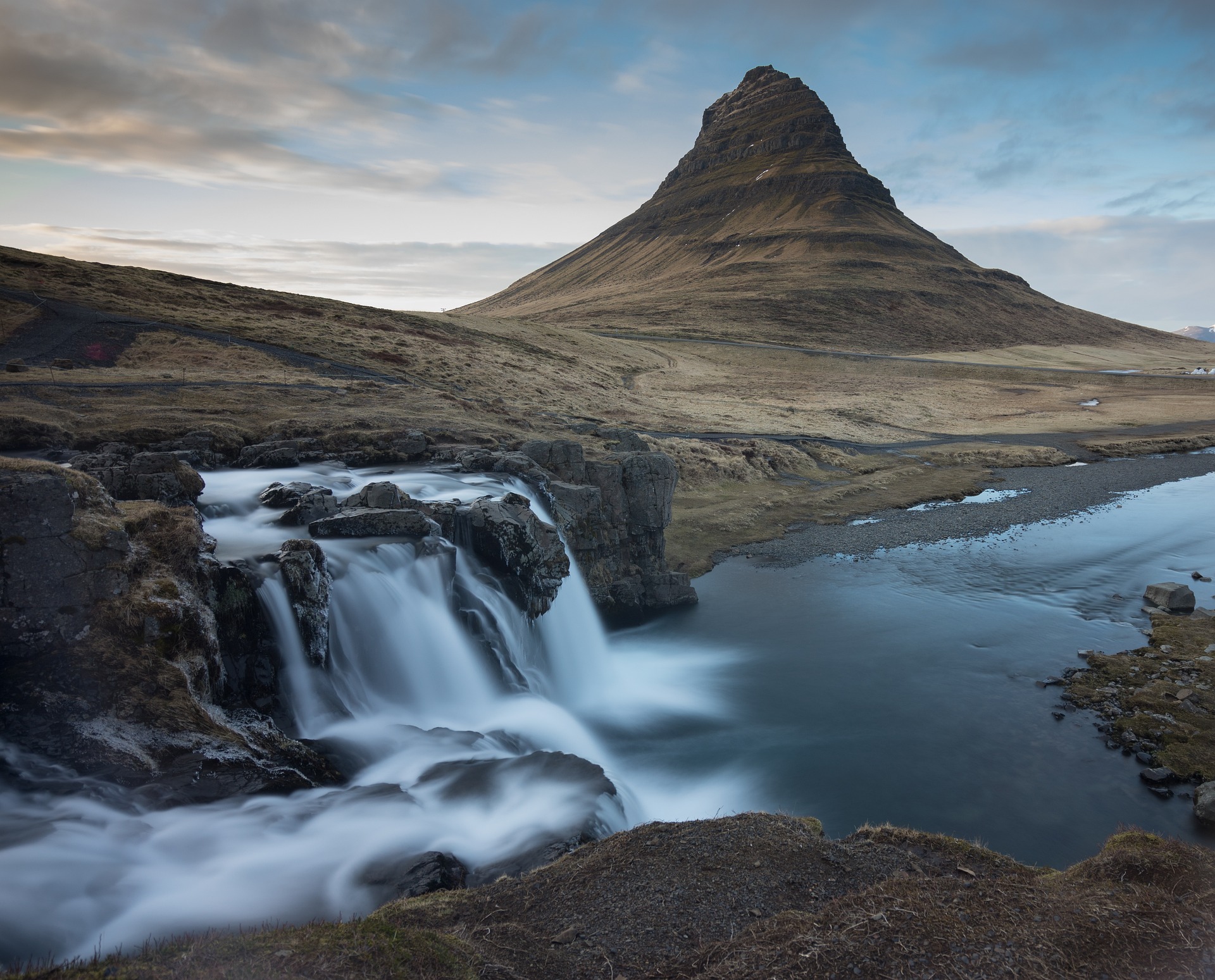 Kirkjufellsfoss: top waterfall in Iceland